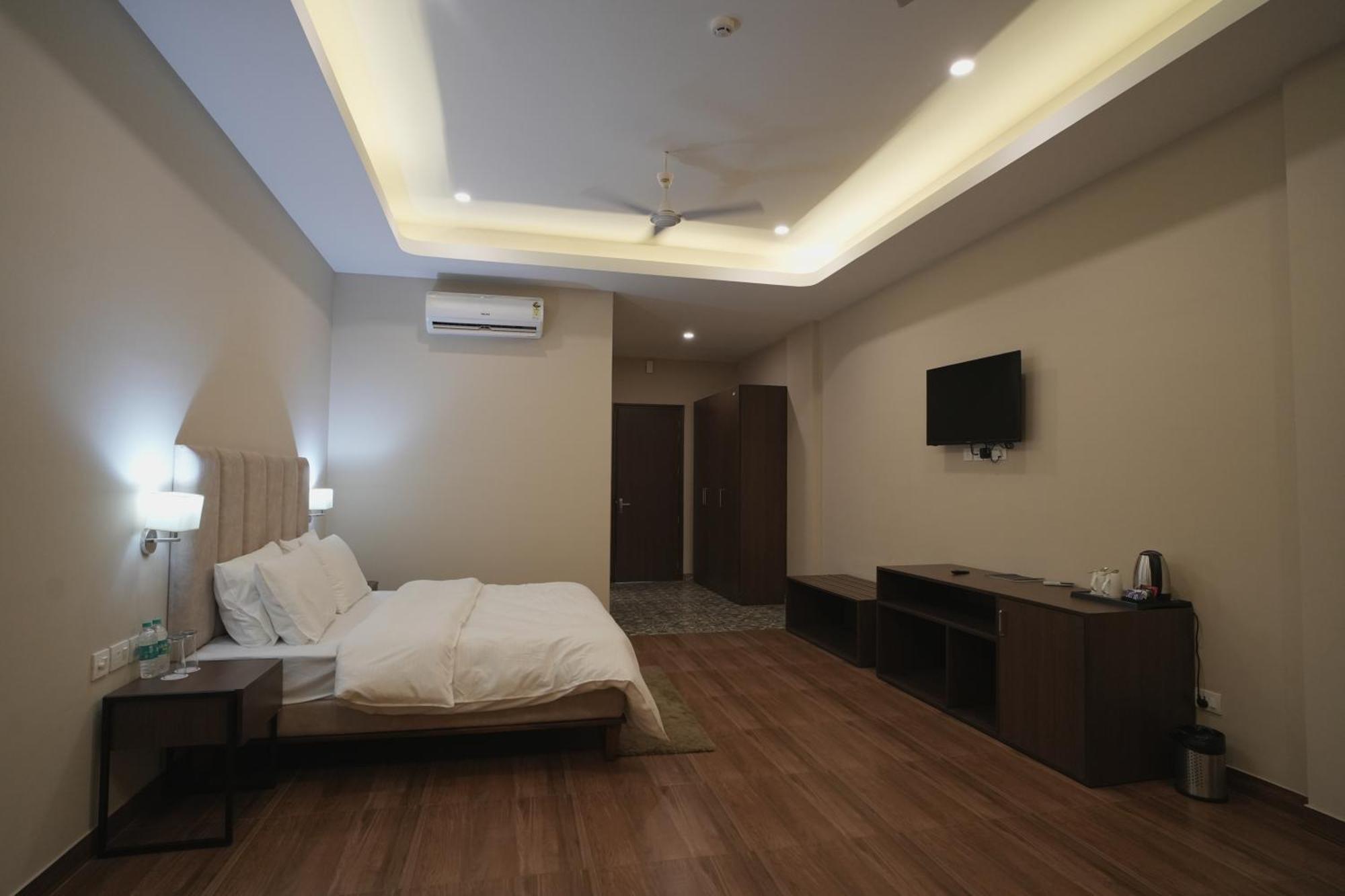 فندق Tdi Club Retreat Sector-110 Mohali المظهر الخارجي الصورة